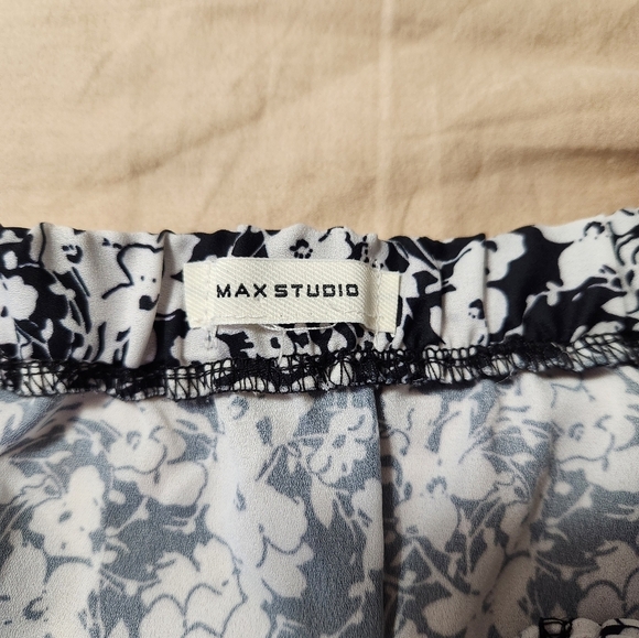 Max Studio Floral Ruched Crepe Ruffle‎ Mini Skirt - Picture 10 of 14